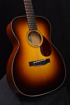 collings om1at adirondack spruce top, traditional package, sunburst acoustic guitar