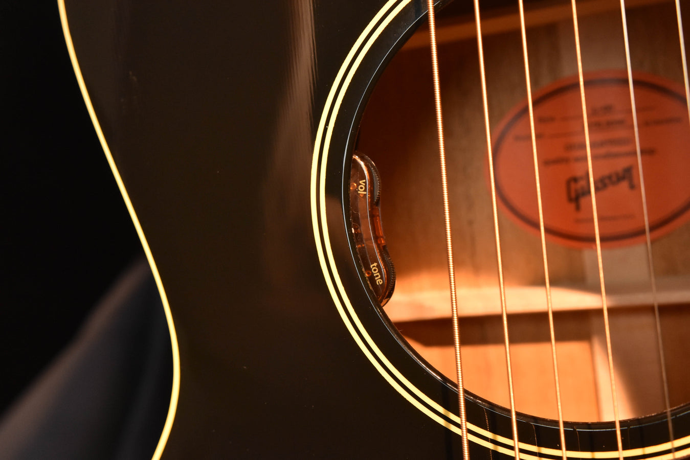 Gibson L-00 Original Ebony Finish Acoustic Guitar