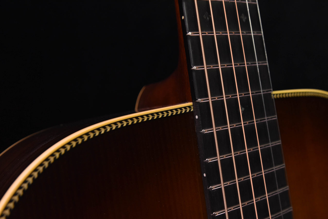 Martin Custom Shop Expert D-28 Authentic Dreadnought Acoustic Guitar with Stage 1 Aging Ambertone (CE-04)