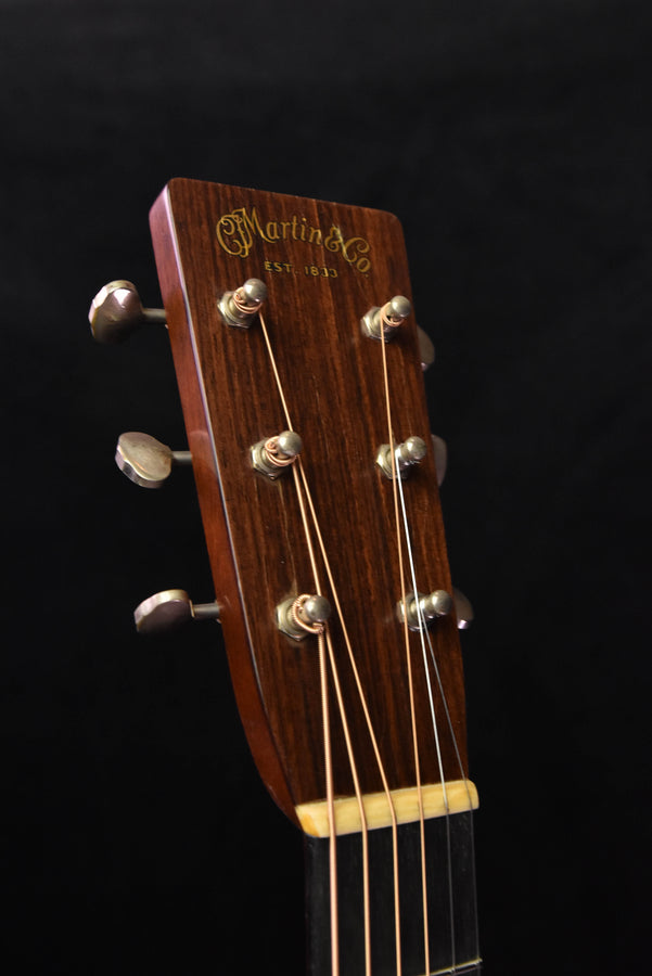 Martin Custom Shop Expert D-28 Authentic Dreadnought Acoustic Guitar with Stage 1 Aging Ambertone (CE-04)