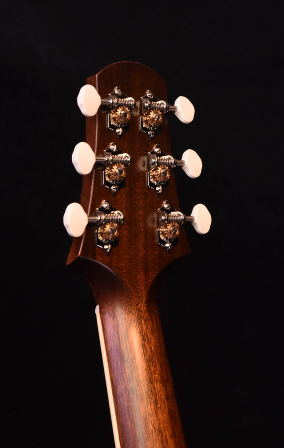 Bourgeois Banjo Killer Sloped Shoulder  Dreadnought Guitar