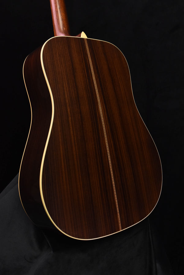 Martin Custom Shop Expert D-28 Authentic Dreadnought Acoustic Guitar with Stage 1 Aging Ambertone (CE-04)