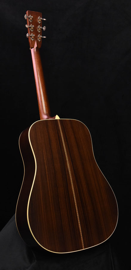Martin Custom Shop Expert D-28 Authentic Dreadnought Acoustic Guitar with Stage 1 Aging Ambertone (CE-04)