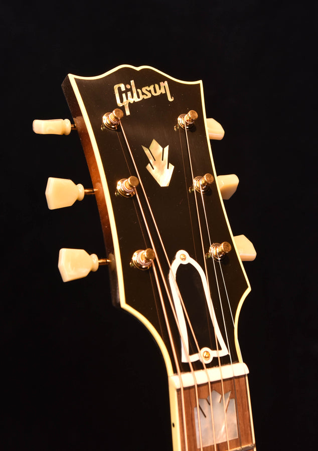 Gibson SJ-200 Original Vintage Sunburst Jumbo Acoustic Guitar