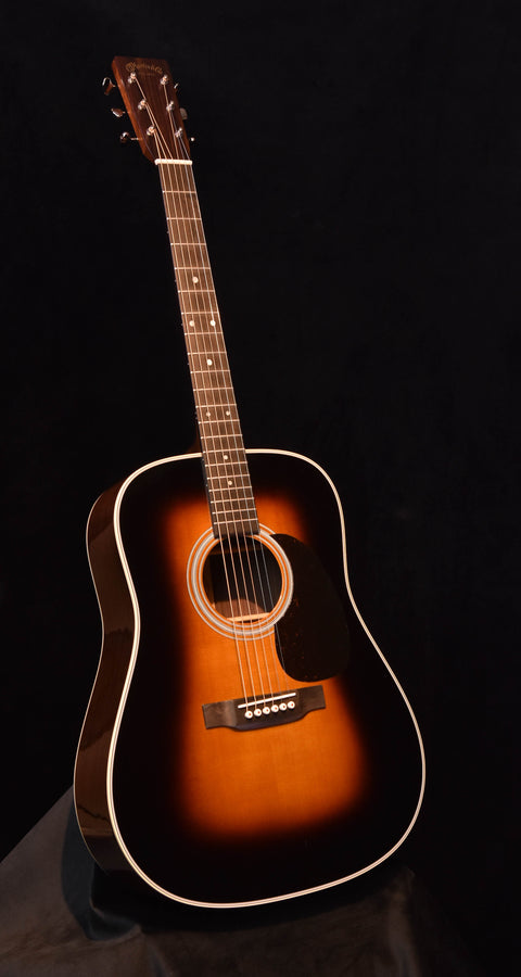 Martin D-28 Sunburst (1935 Style Sunburst) Acoustic Guitar