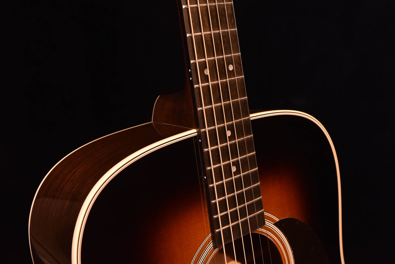 Martin D-28 Sunburst (1935 Style Sunburst) Acoustic Guitar