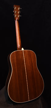 martin d-28 sunburst (1935 style sunburst) acoustic guitar