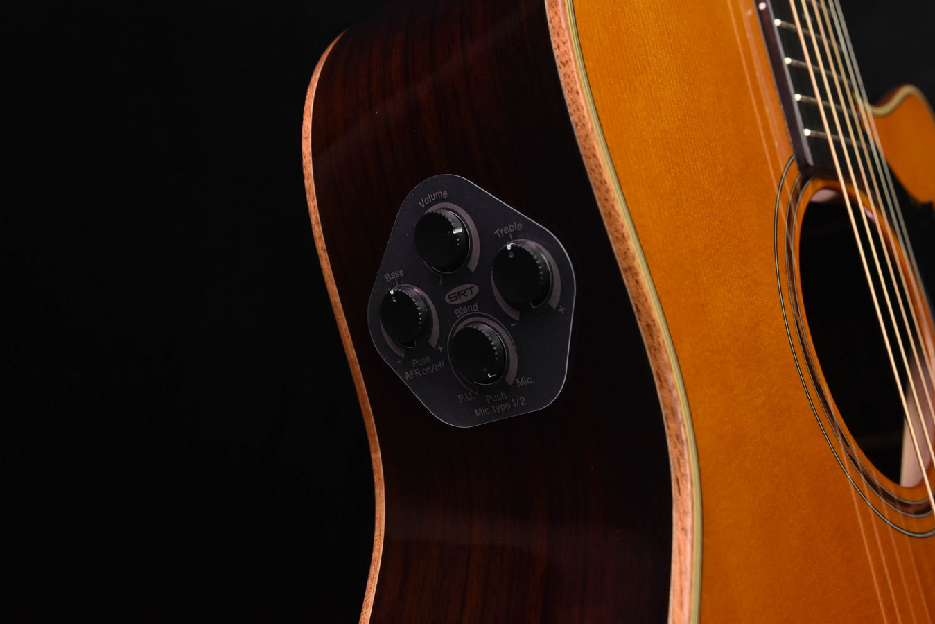 Yamaha A5R VN ARE Natural Cutaway Dreadnought Acoustic Guitar