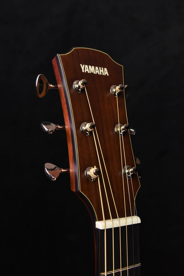 Yamaha A5R VN ARE Natural Cutaway Dreadnought Acoustic Guitar