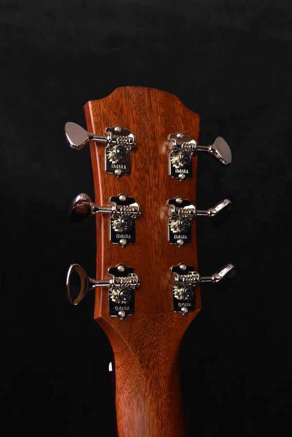 Yamaha A5R VN ARE Natural Cutaway Dreadnought Acoustic Guitar