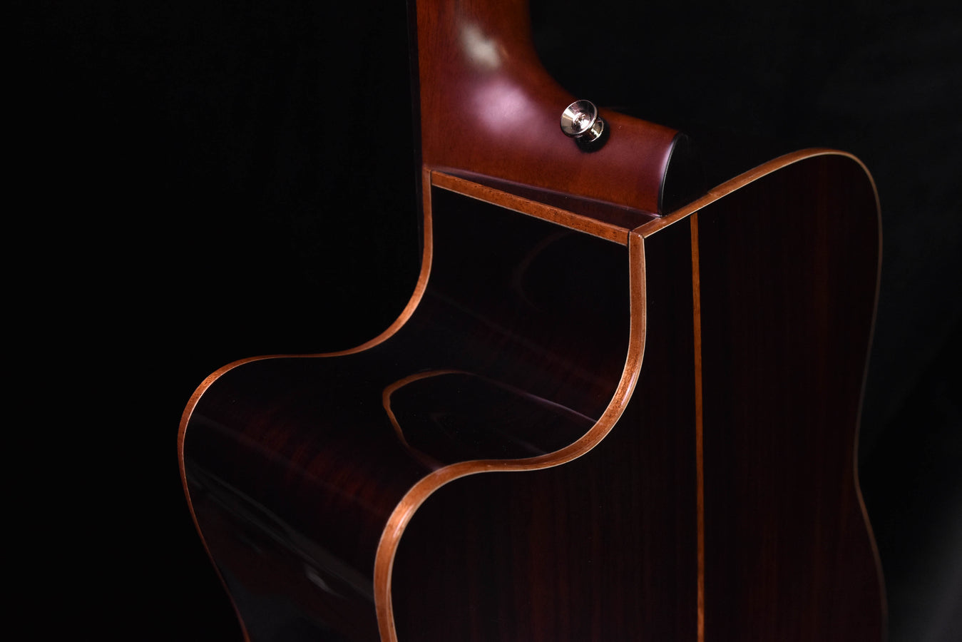 Yamaha A5R VN ARE Natural Cutaway Dreadnought Acoustic Guitar