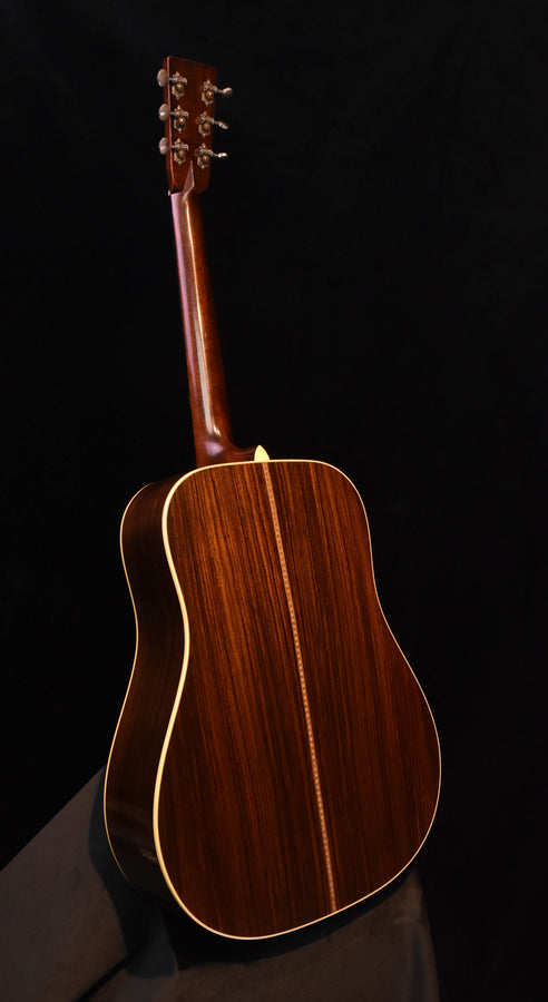 Martin Custom Shop Expert D-28 Authentic Dreadnought Acoustic Guitar with Stage 1 Aging Ambertone (CE-04)