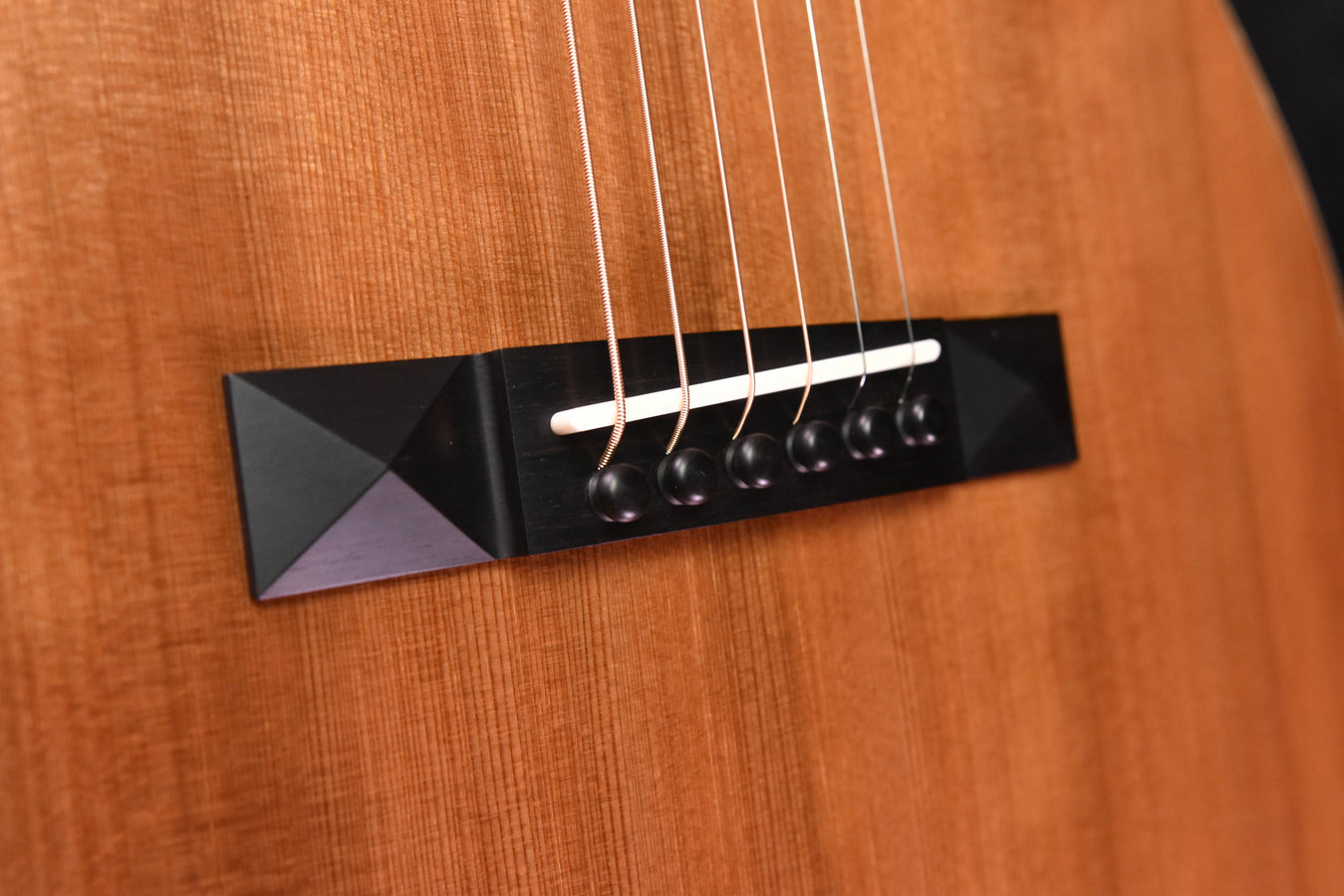 Bedell Fireside Parlor Buckskin Acoustic Guitar