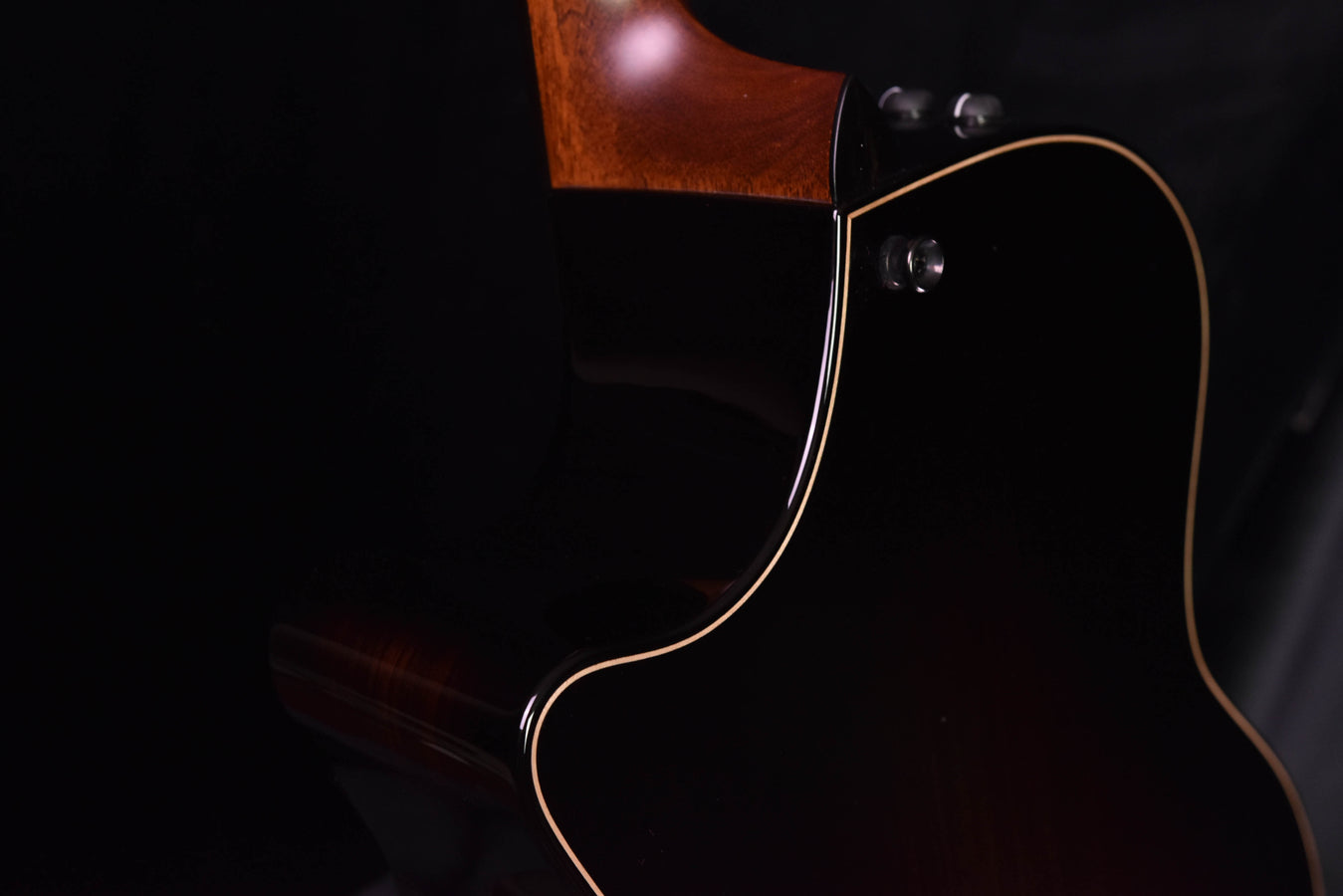 Taylor 814CE Builder's Edition Limited Blacktop Edition Acoustic Guitar- Adirondack Spruce Top