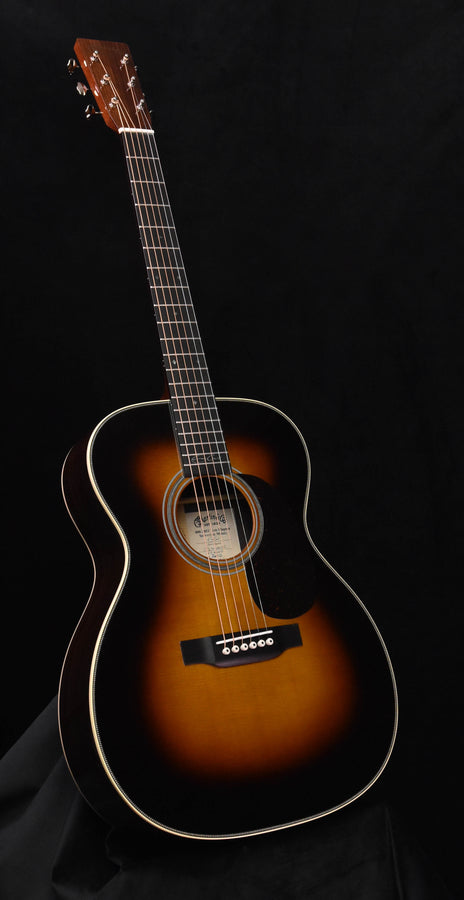 Martin 000-28EC Sunburst Eric Clapton Acoustic Guitar- Sunburst