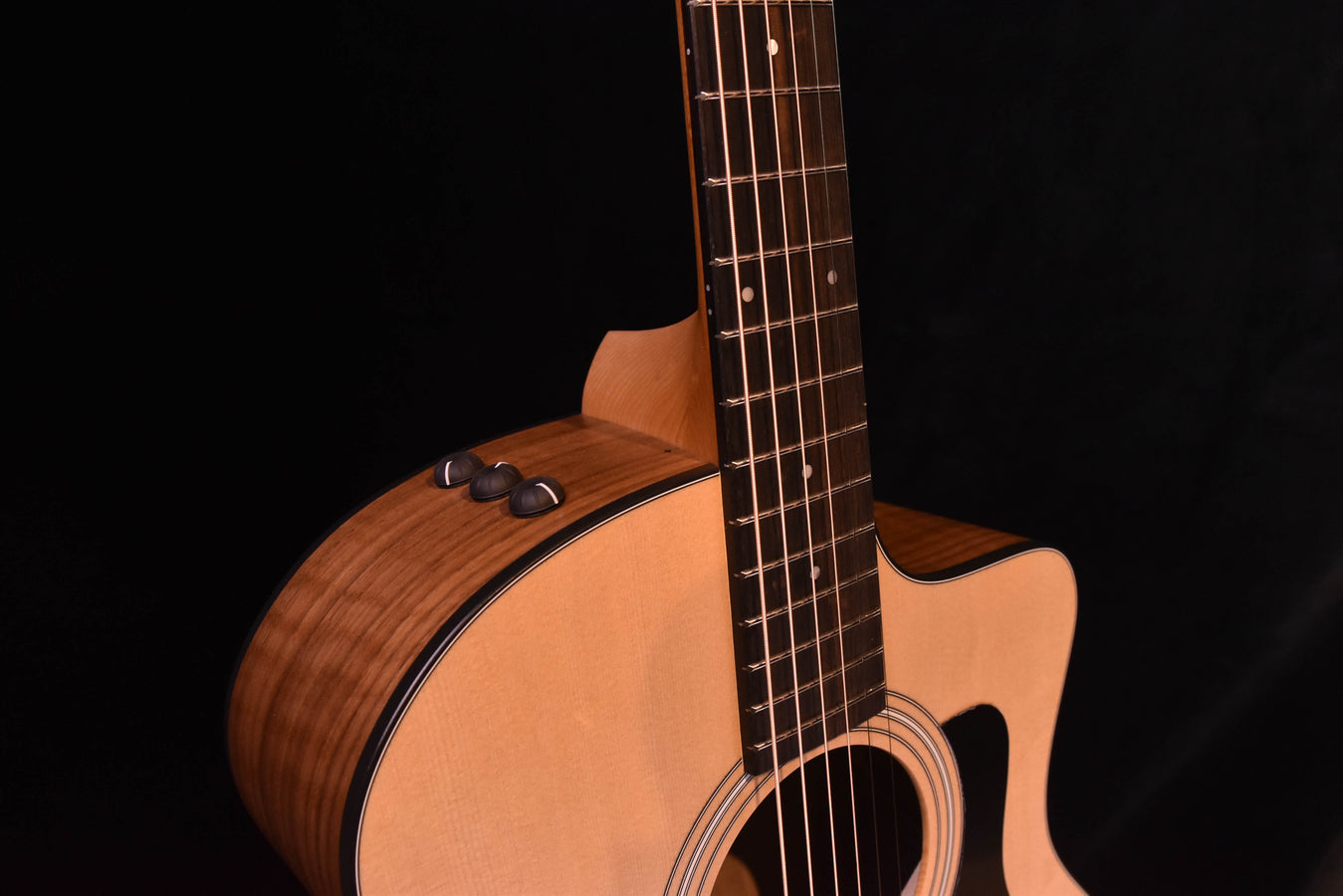 Taylor 114 CE Layered Walnut Acoustic Electric Guitar