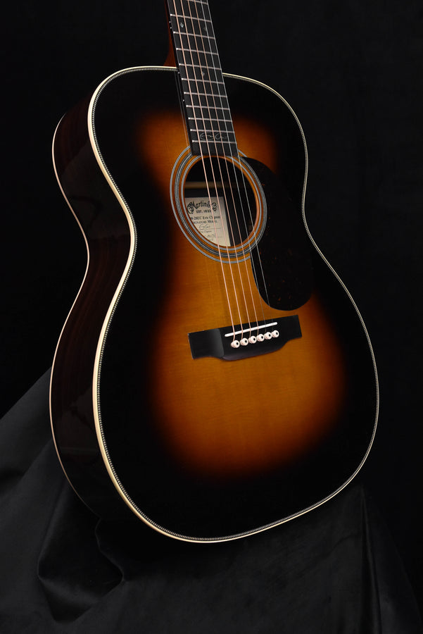 Martin 000-28EC Sunburst Eric Clapton Acoustic Guitar- Sunburst