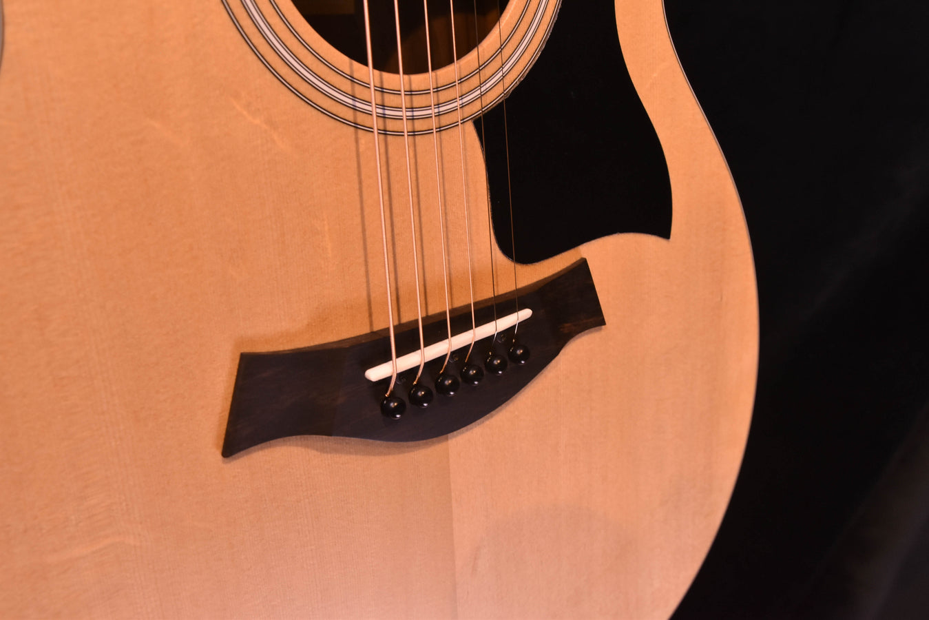 Taylor 114 CE Layered Walnut Acoustic Electric Guitar