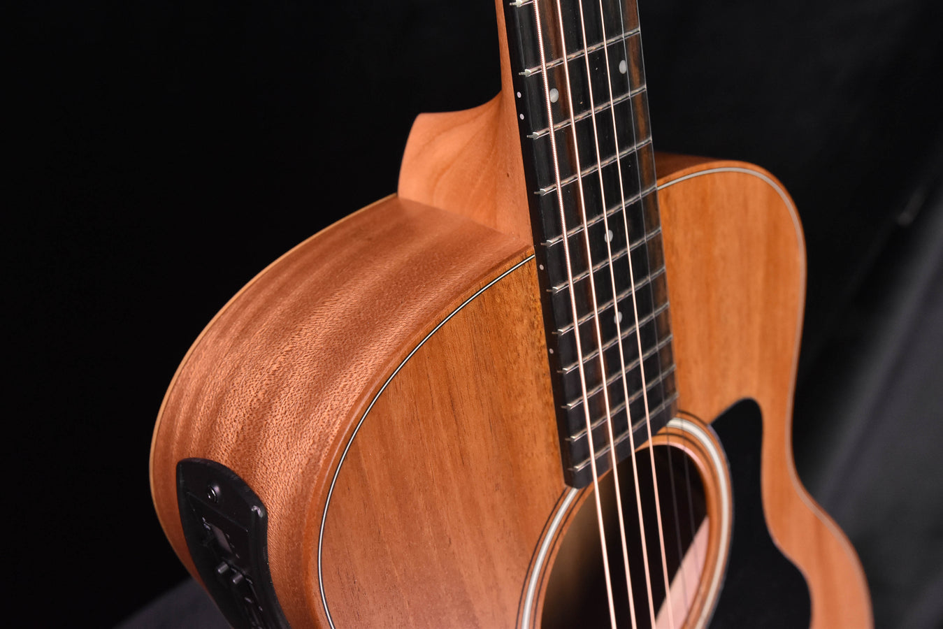 Taylor GS Mini-E mahogany Acoustic/Electric Guitar