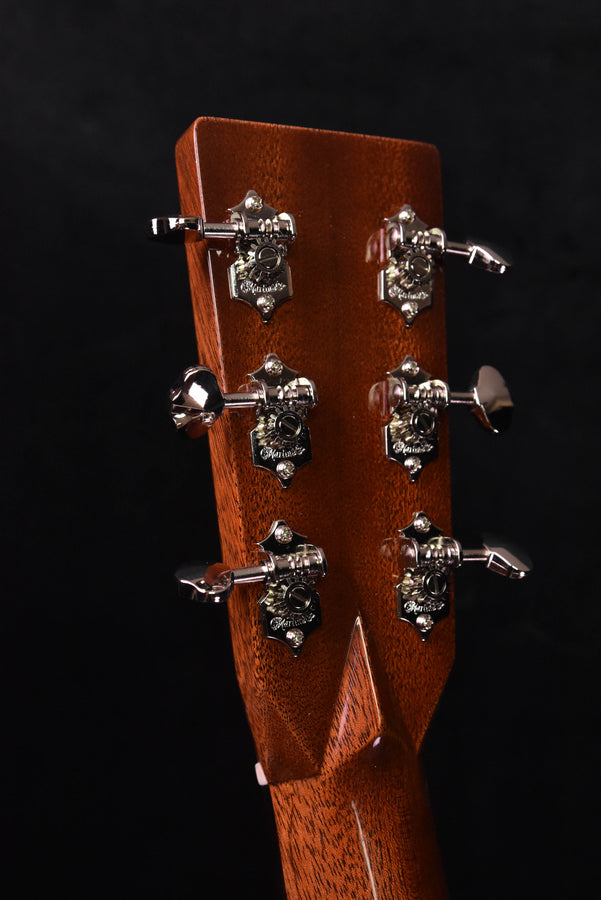 Martin 000-28EC Sunburst Eric Clapton Acoustic Guitar- Sunburst