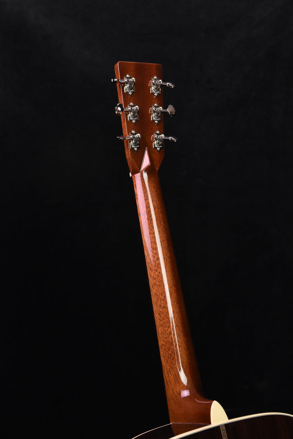 Martin 000-28EC Sunburst Eric Clapton Acoustic Guitar- Sunburst