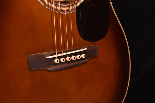 martin custom shop expert 000-28 authentic 1937 ambertone guitar (model ce-06)