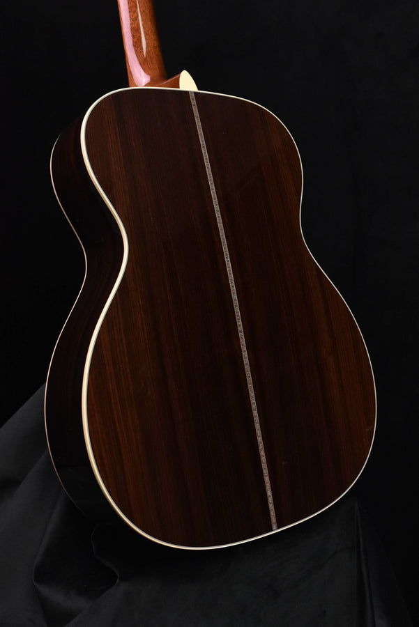 Martin 000-28EC Sunburst Eric Clapton Acoustic Guitar- Sunburst