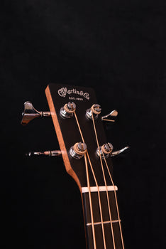martin 000cjr-10e acoustic bass- natural finish