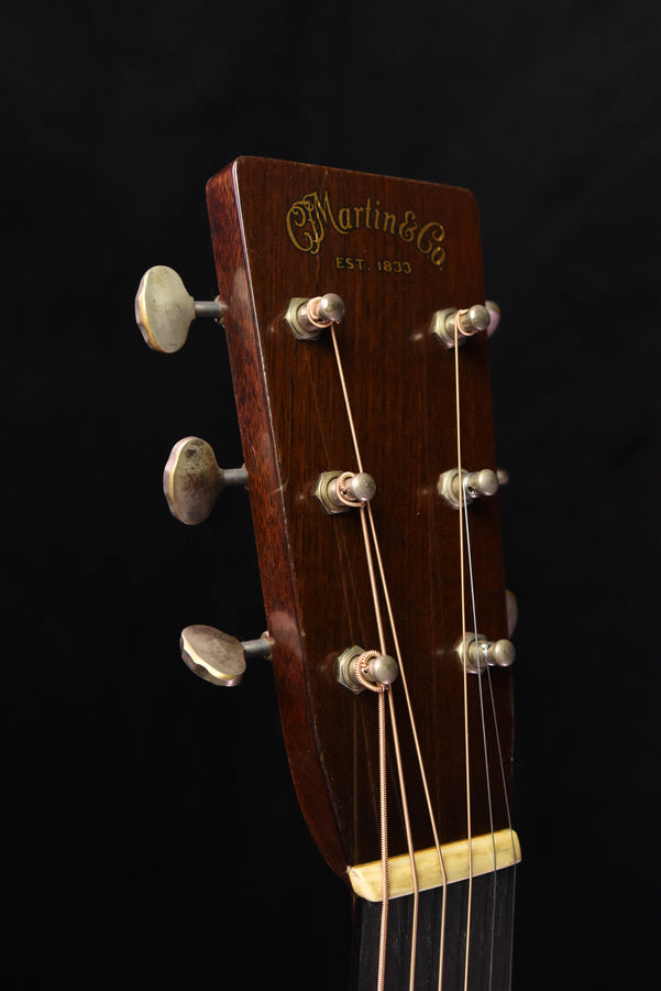 Martin D-28 "Authentic" Custom Shop Expert " 1937 Dreadnought Guitar with Stage 1 Aging CE-03