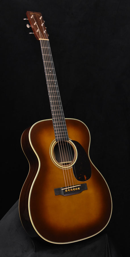 Martin Custom Shop Expert 000-28 Authentic 1937 Acoustic Guitar- Ambertone finish with Stage 1 Aging(CE-08)
