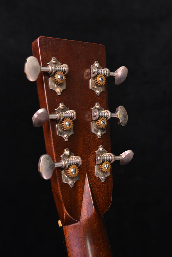 Martin Custom Shop Expert 000-28 Authentic 1937 Acoustic Guitar- Ambertone finish with Stage 1 Aging(CE-08)