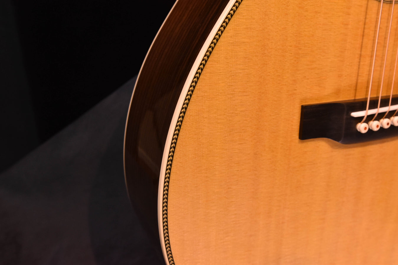 Martin 00-28 Standard Acoustic Guitar