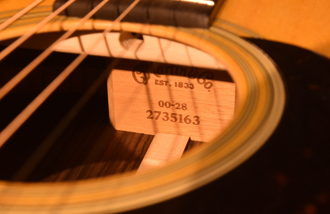 Martin 00-28 Standard Acoustic Guitar