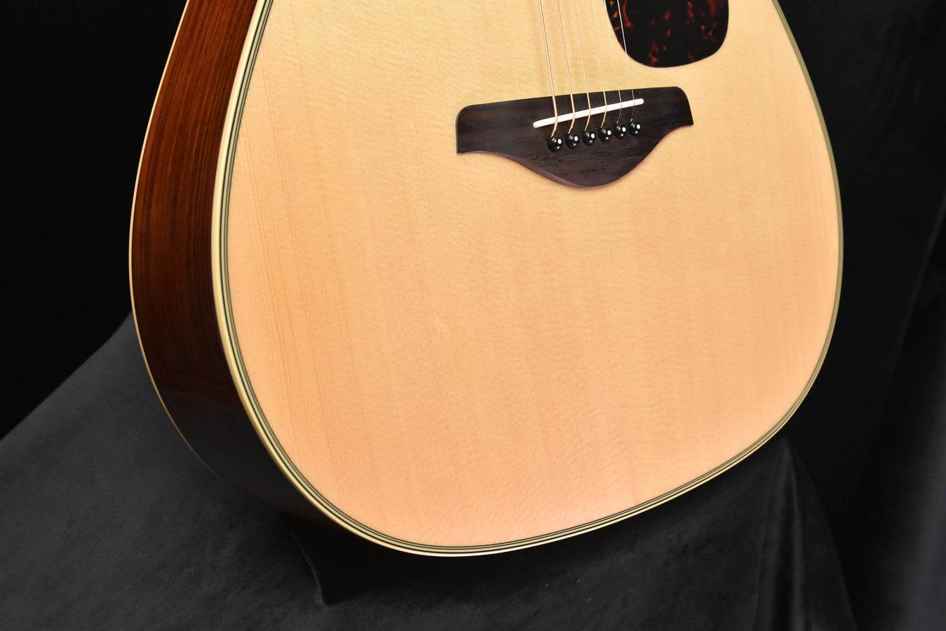 Yamaha FG830 Natural Acoustic Guitar