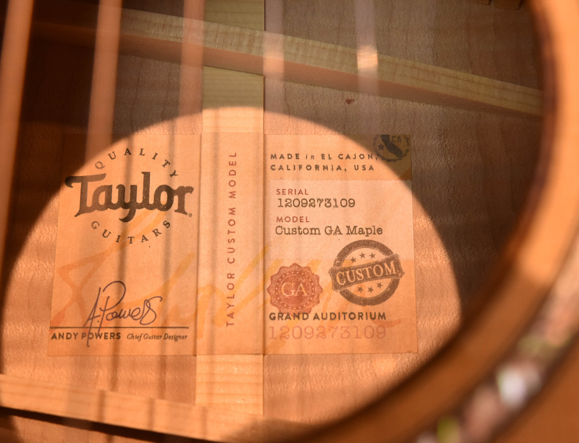 Taylor Custom Grand Auditorium Big leaf Maple/ Bearclaw Sitka Spruce