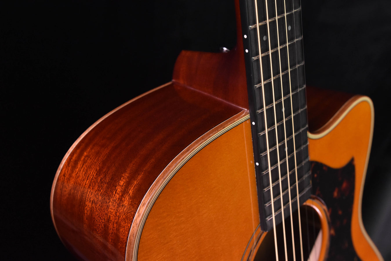 Yamaha AC3M VN ARE Natural Acoustic/Electric Guitar