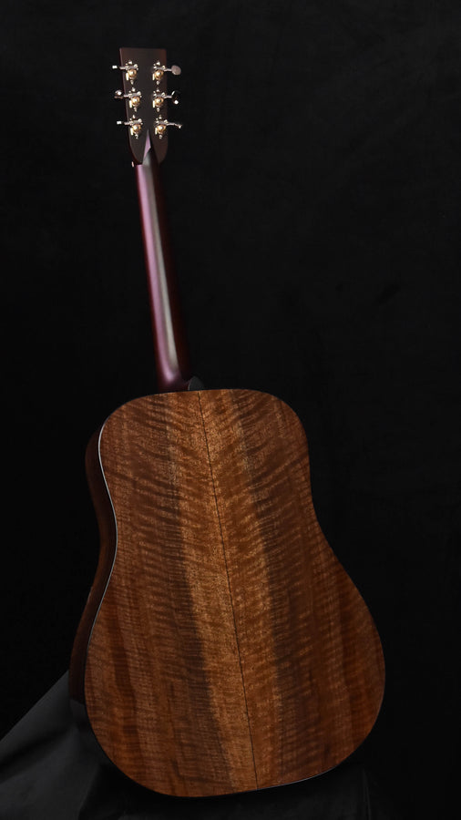 Santa Cruz D Prewar Custom Guitar Adirondack Spruce Top Figured Walnut back and sides Hide Glue