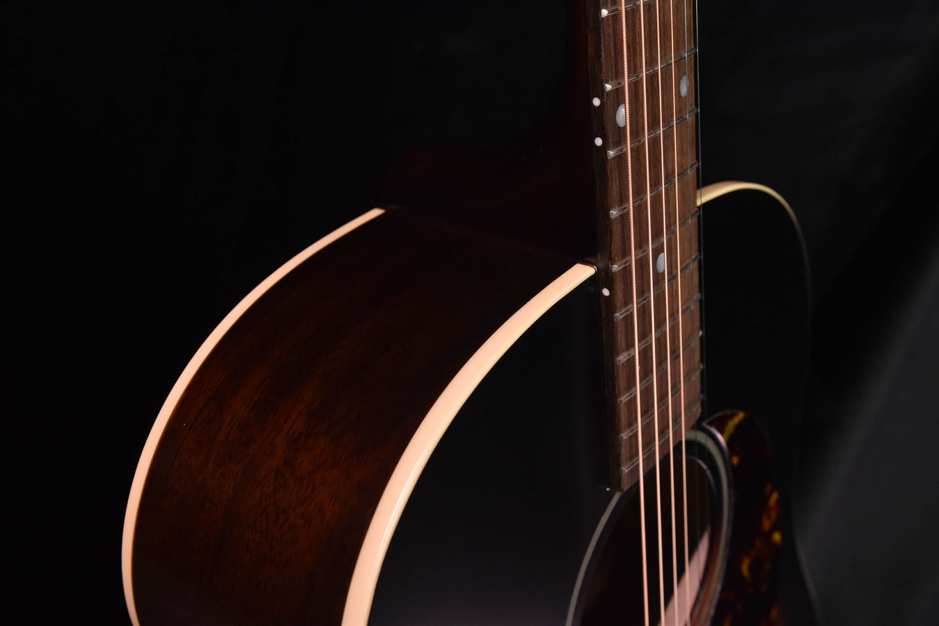 Epiphone "Inspired By Gibson" 1942 Banner J-45 Acoustic Guitar