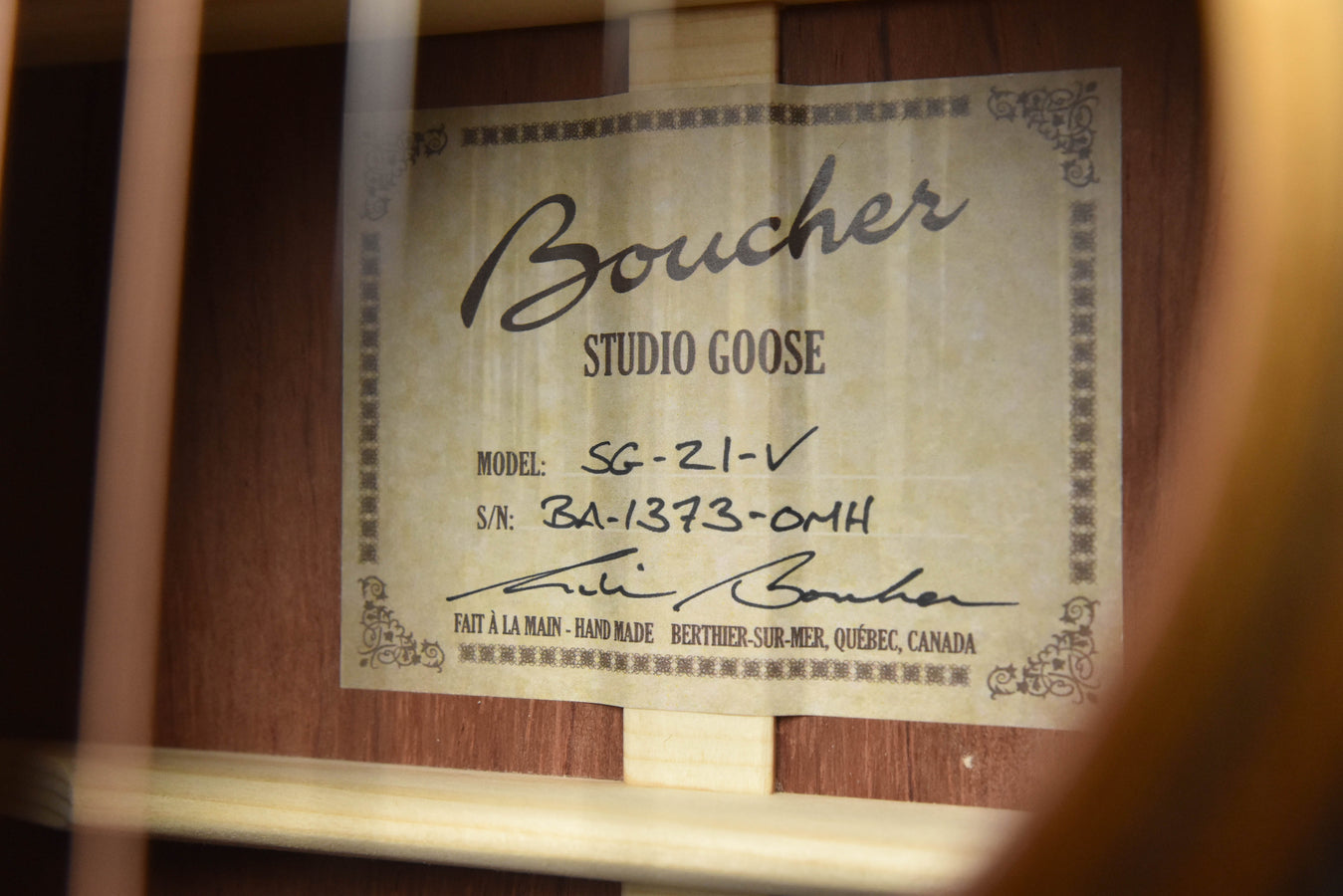 Boucher Studio Goose SG-21-V OM Orchestra Model Torrefied Adirondack Red Spruce and Bubinga Vintage Pack Acoustic Guitar