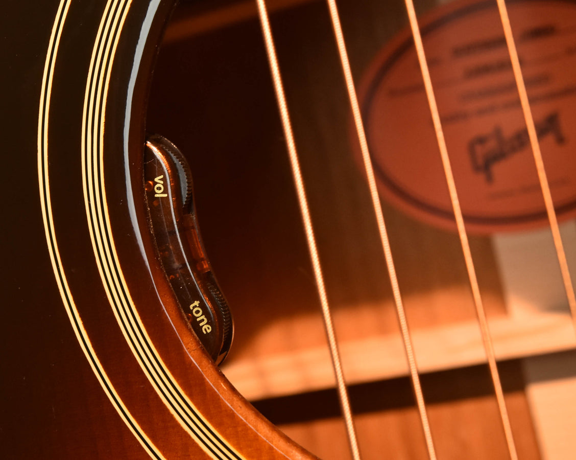 Gibson Southern Jumbo Original Vintage Sunburst Acoustic Guitar