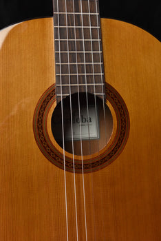 cordoba c5 cedar top classical guitar