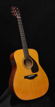 yamaha fgx5 "red label" acoustic/electric dreadnought guitar