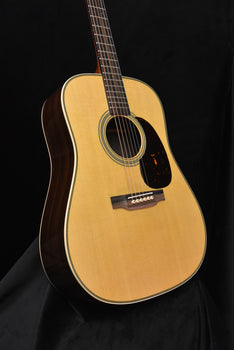 martin hd-28 dreadnought acoustic guitar