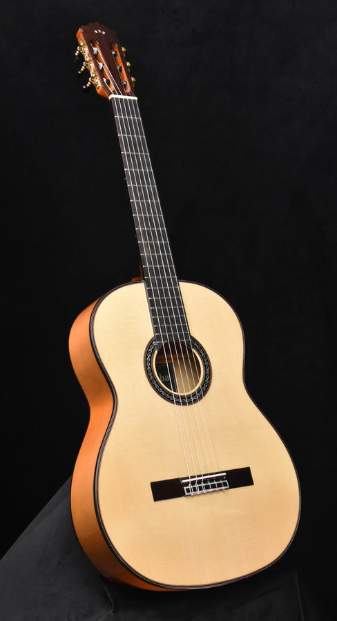 Cordoba F10 Flamenco Guitar with Rigid Polyfoam Case
