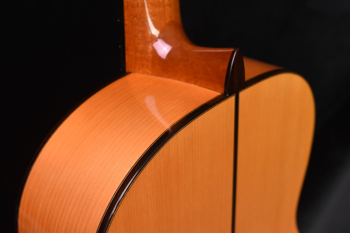 Cordoba F10 Flamenco Guitar with Rigid Polyfoam Case