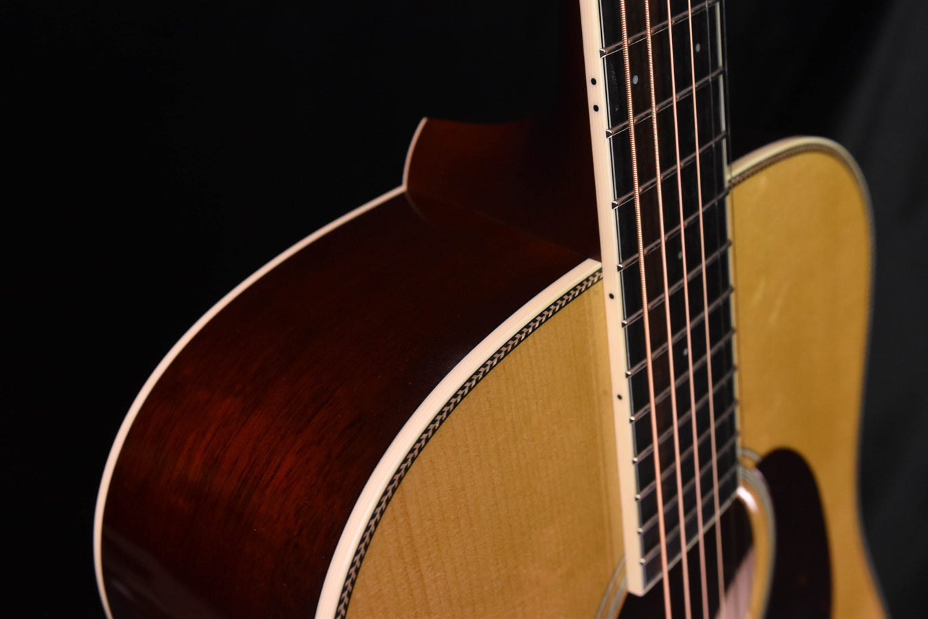 Santa Cruz Custom VA (Vintage Artist) Dreadnought Acoustic Guitar- Adirondack Spruce top, Hide Glue and Adi Braces