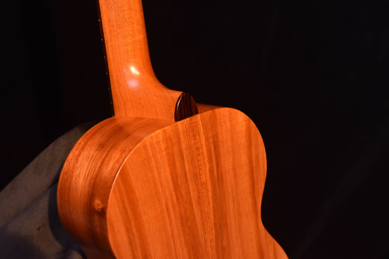 Kamaka HF-3 Tenor Ukulele All Koa