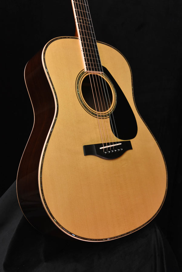 Used Yamaha LL56 Original Jumbo Acoustic  Guitar- 2019 Build Excellent Condition