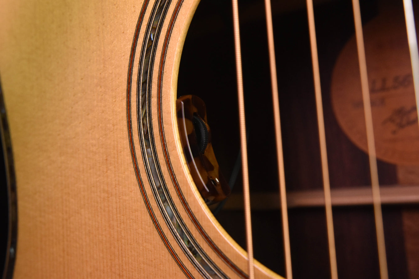 Used Yamaha LL56 Original Jumbo Acoustic  Guitar- 2019 Build Excellent Condition