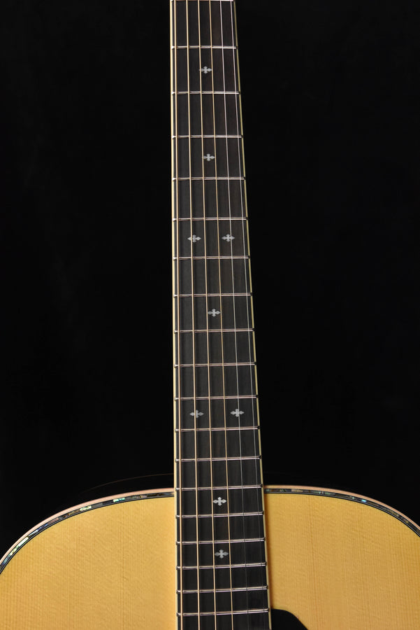 Yamaha LL16RDHC Dreadnought Acoustic Guitar